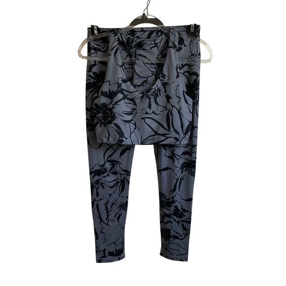 Zella Dark Floral Sports Bra/Cropped Leggings Matching Set - Size Medium - Picture 1 of 8